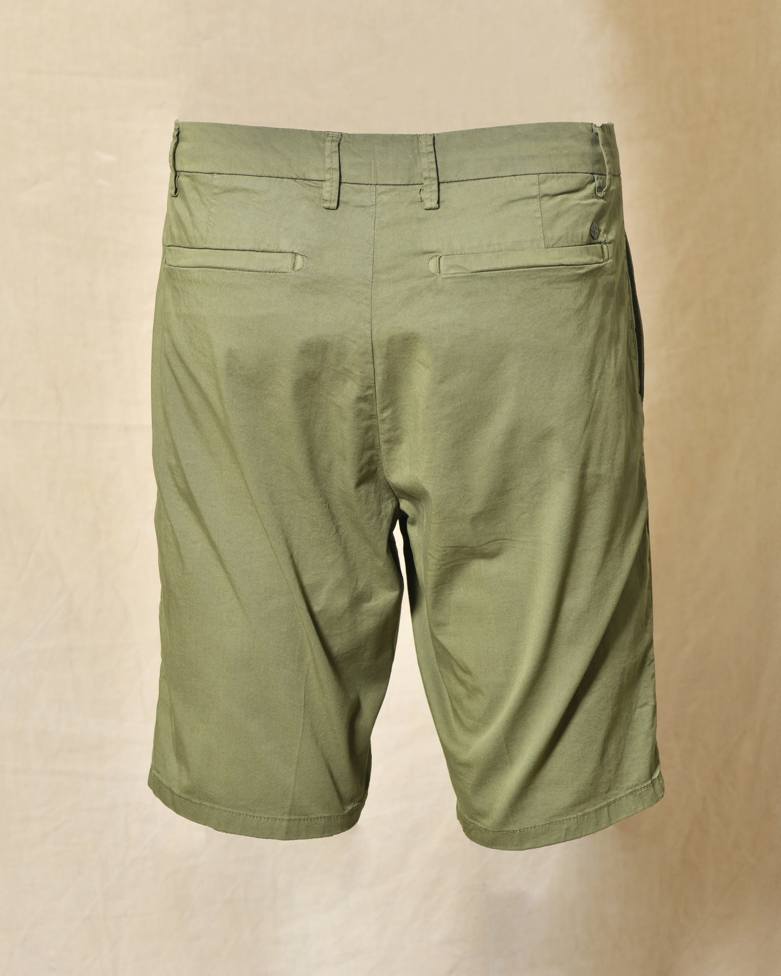 Short chino kaki Over-D