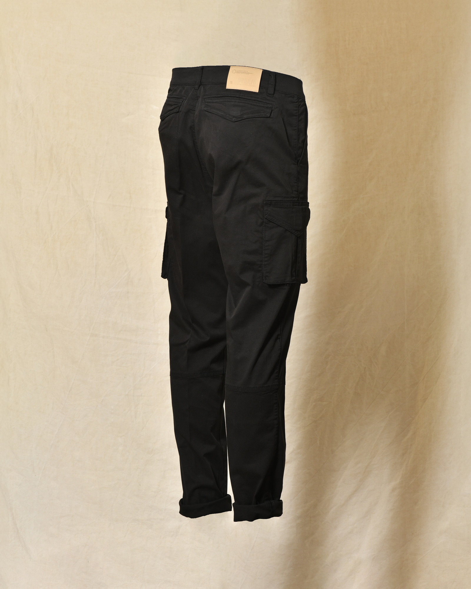 Pantalon cargo noir Over-D