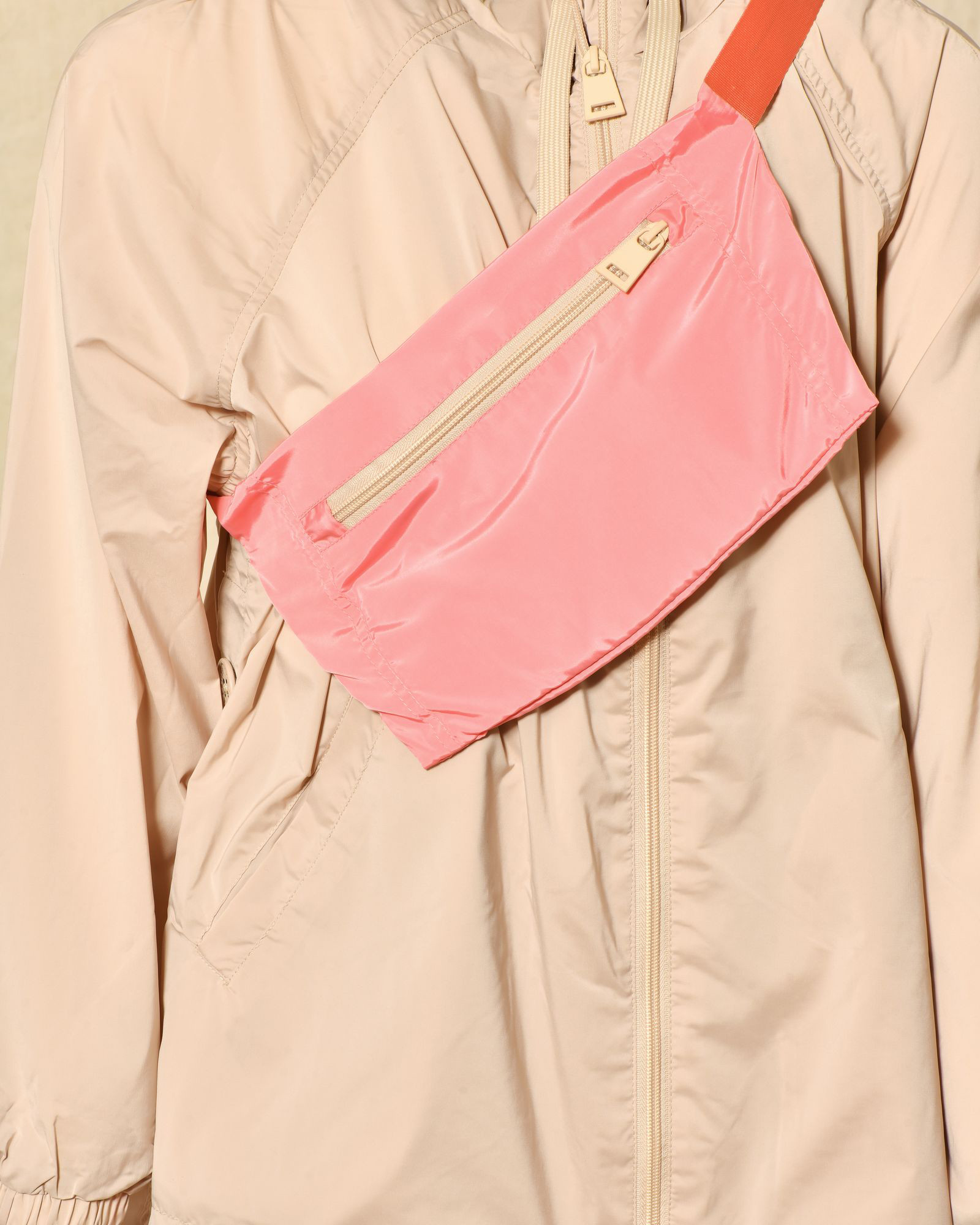 Coupe-vent à pochette intégrée Ma Petite Capsule