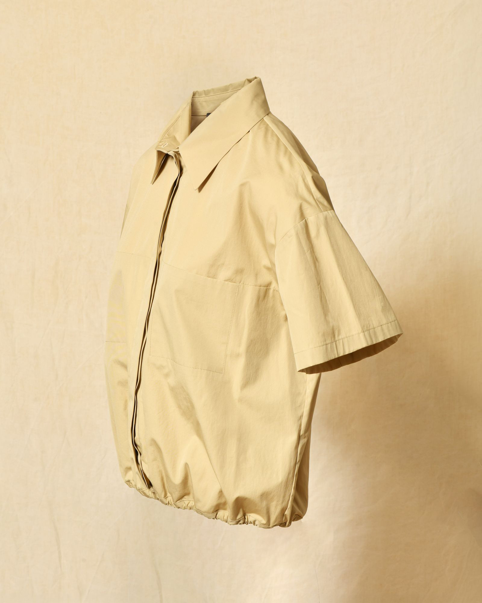 Chemise beige à taille resserrée Lorena Antoniazzi
