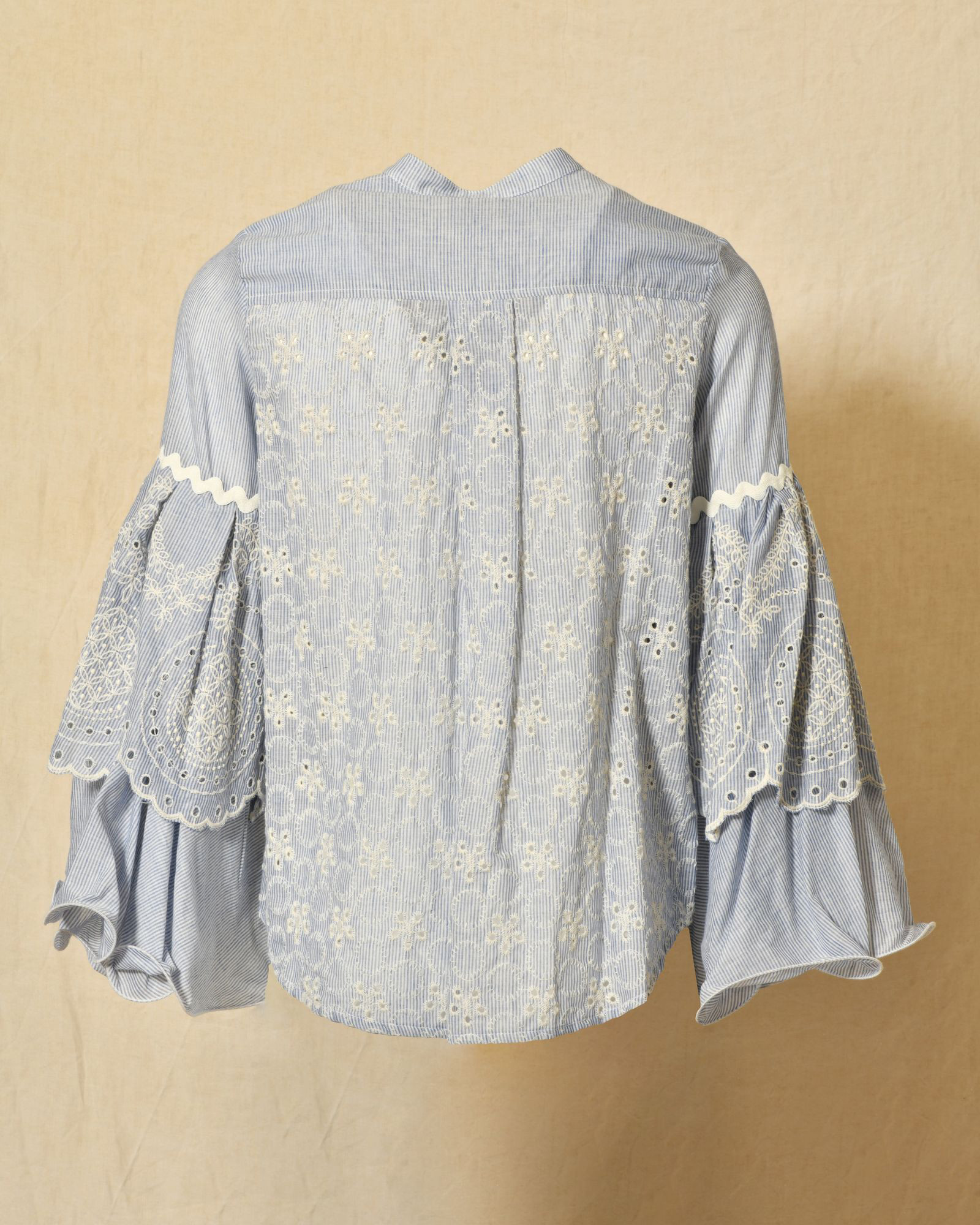 Blouse à rayures et broderies fleuries Front Street