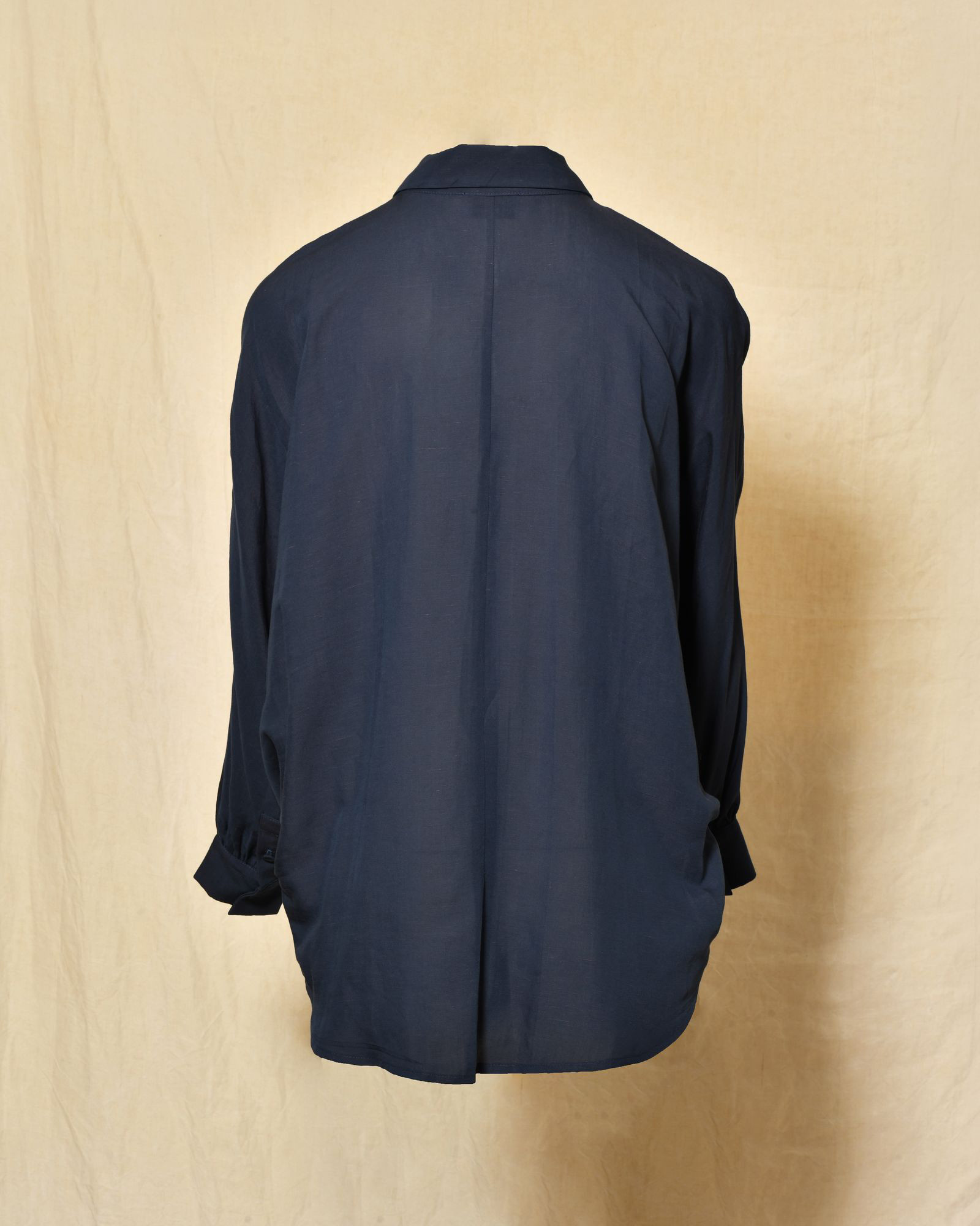 Chemise en lin bleu à broderies marguerite Front Street