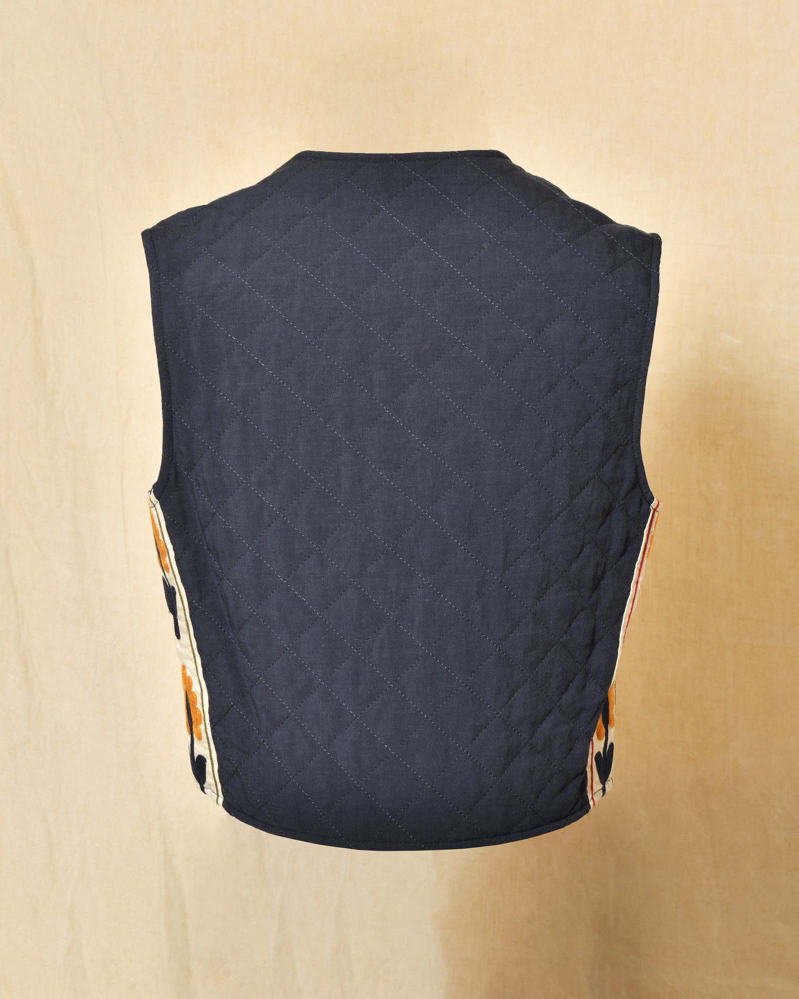 Gilet bleu sans manches en lin matelassé Front Street