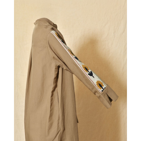 Robe longue taupe à col tunisien Front Street