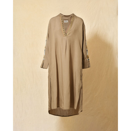 Robe longue camel à col tunisien Front Street