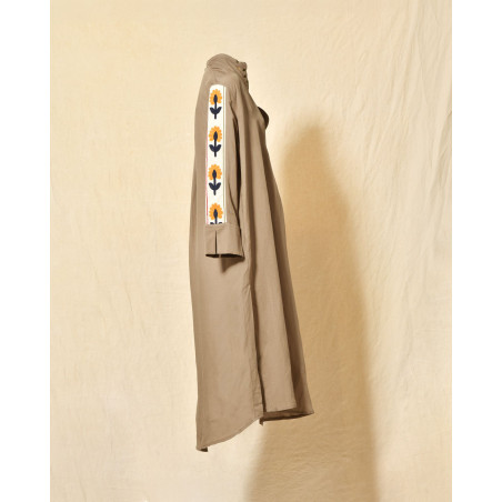 Robe longue taupe à col tunisien Front Street