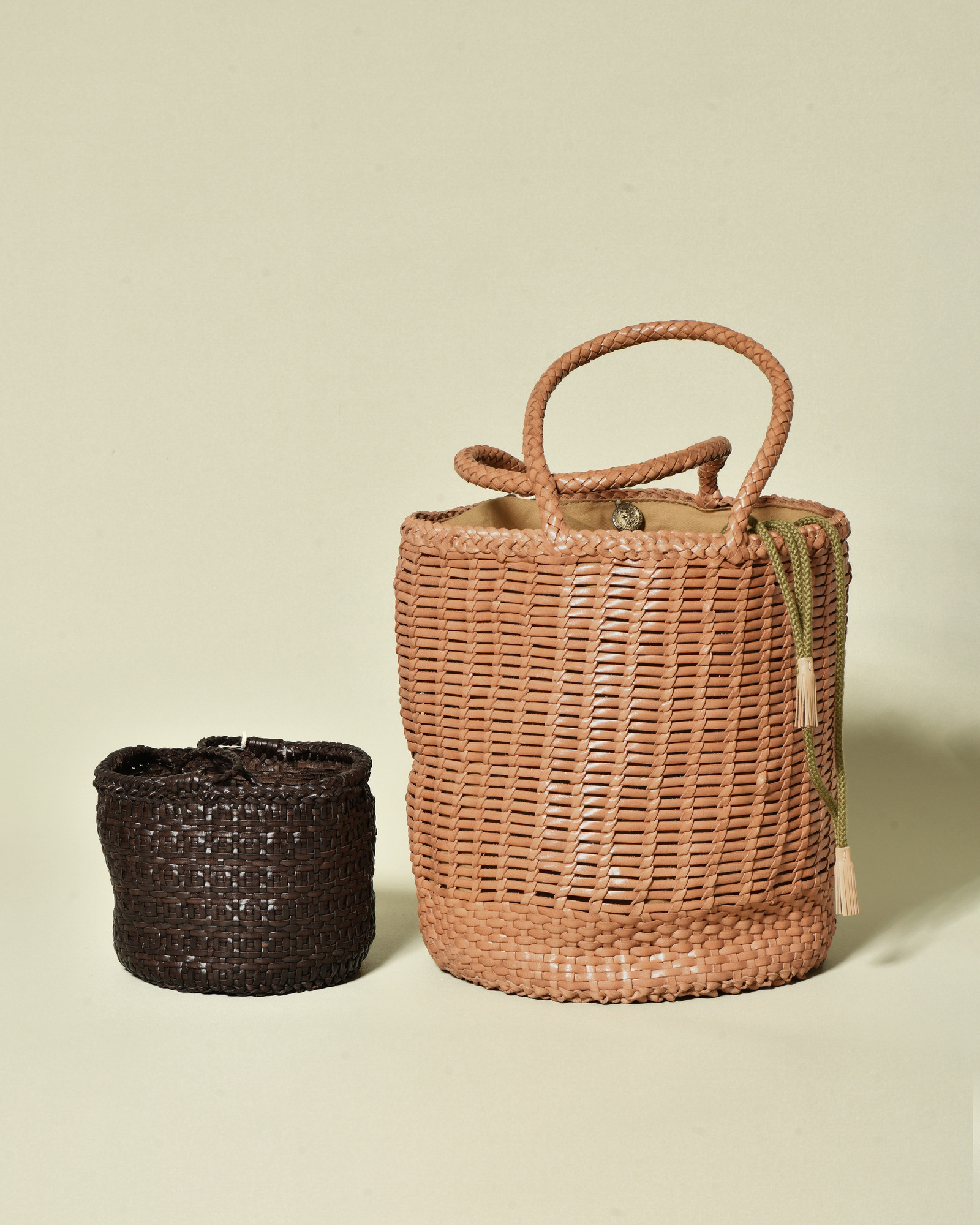 Sac cabas tressé camel Dragon Diffusion