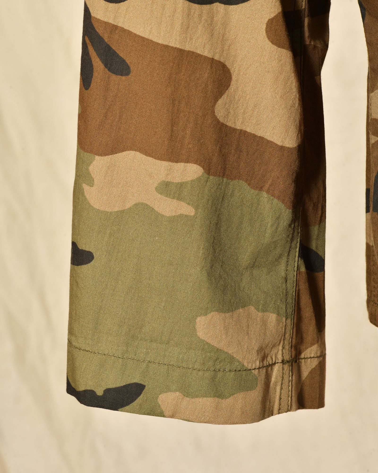 Veste légère militaire camouflage à sequins Front Street