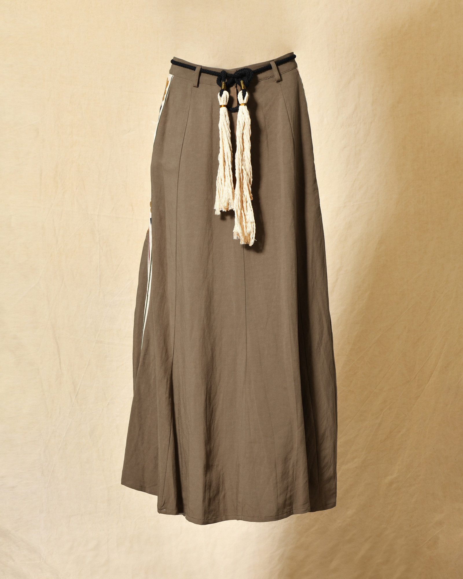 Jupe longue en lin taupe à ceinture corde Front Street