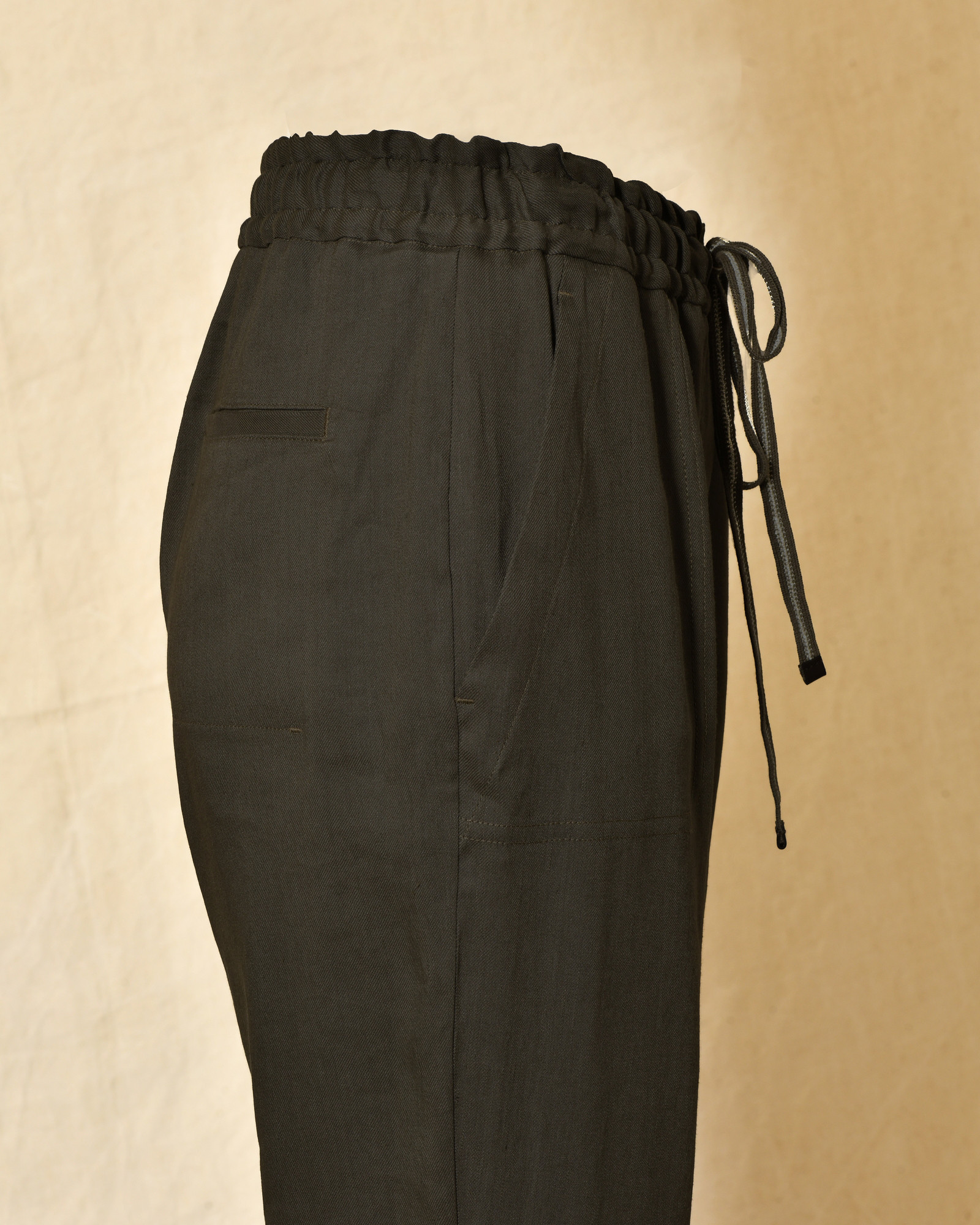 Pantalon jogging en lin kaki Lorena Antoniazzi