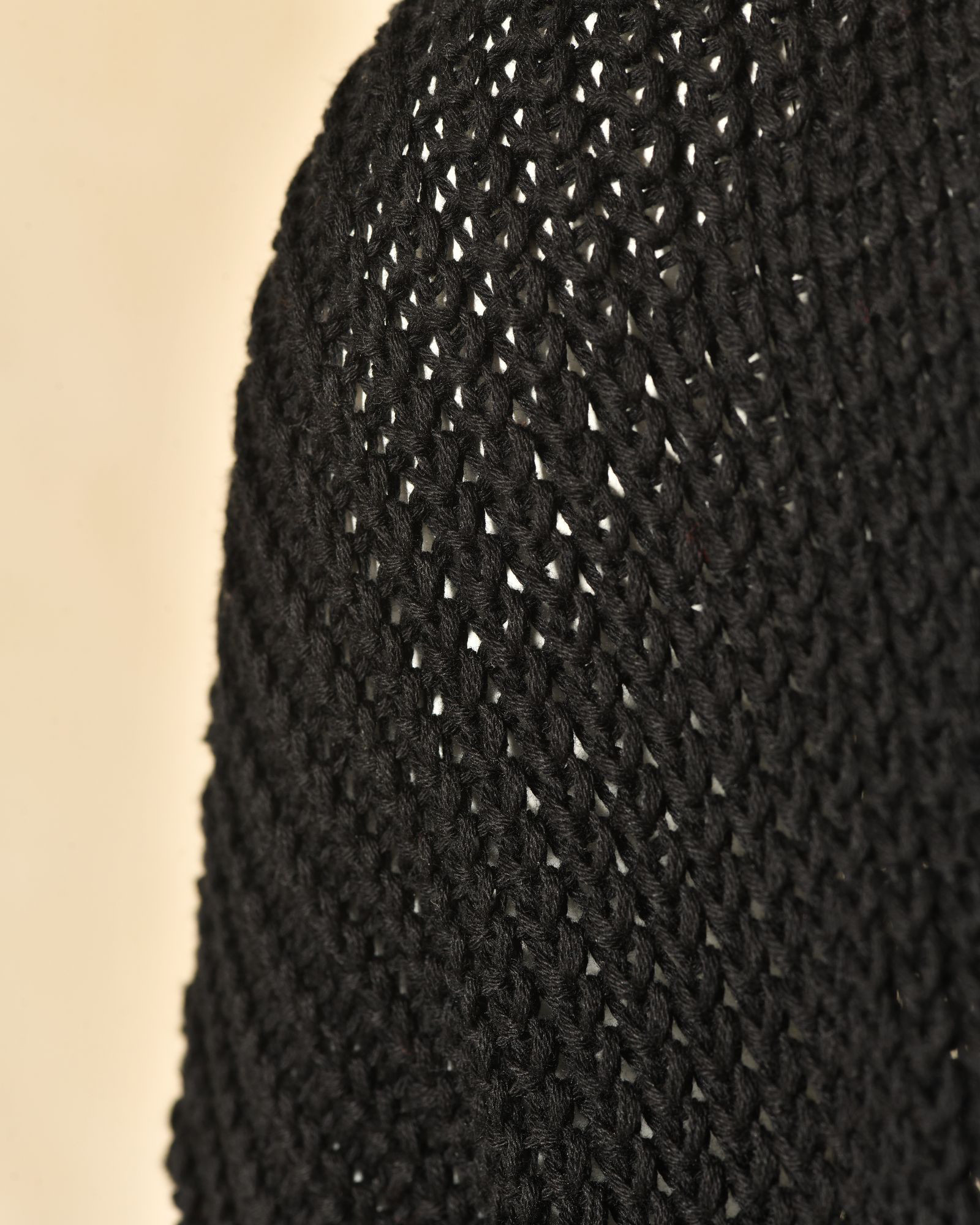 Gilet long maille ajourée noir Emma White