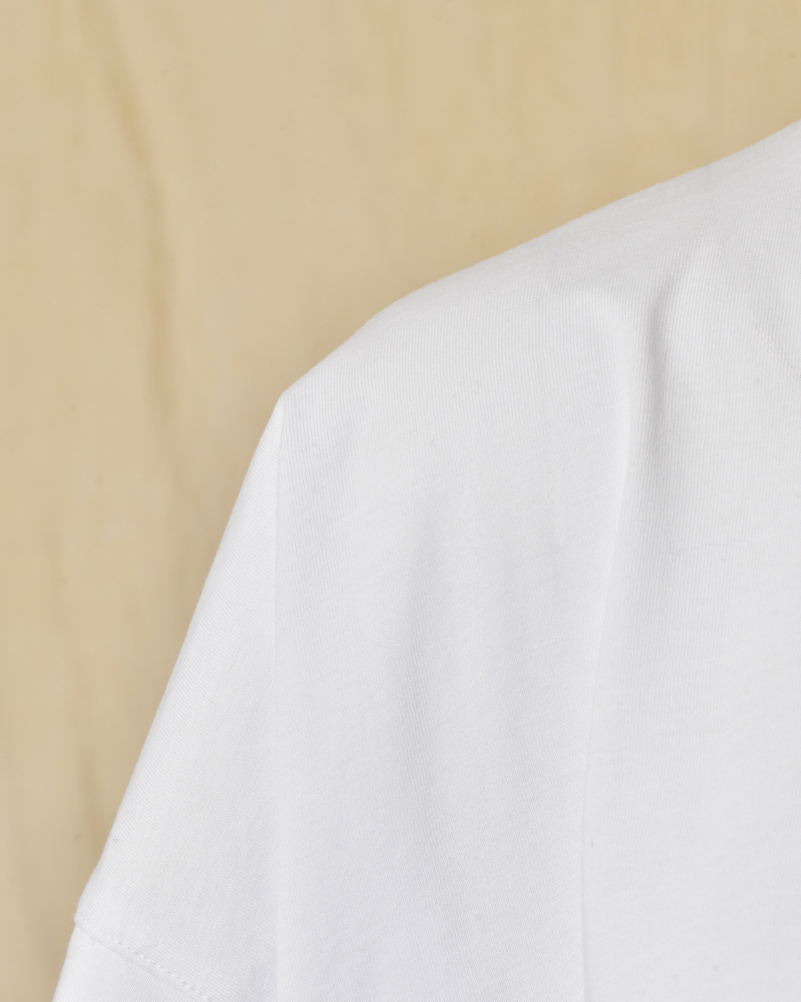 T-shirt blanc à broderies cœur Front Street
