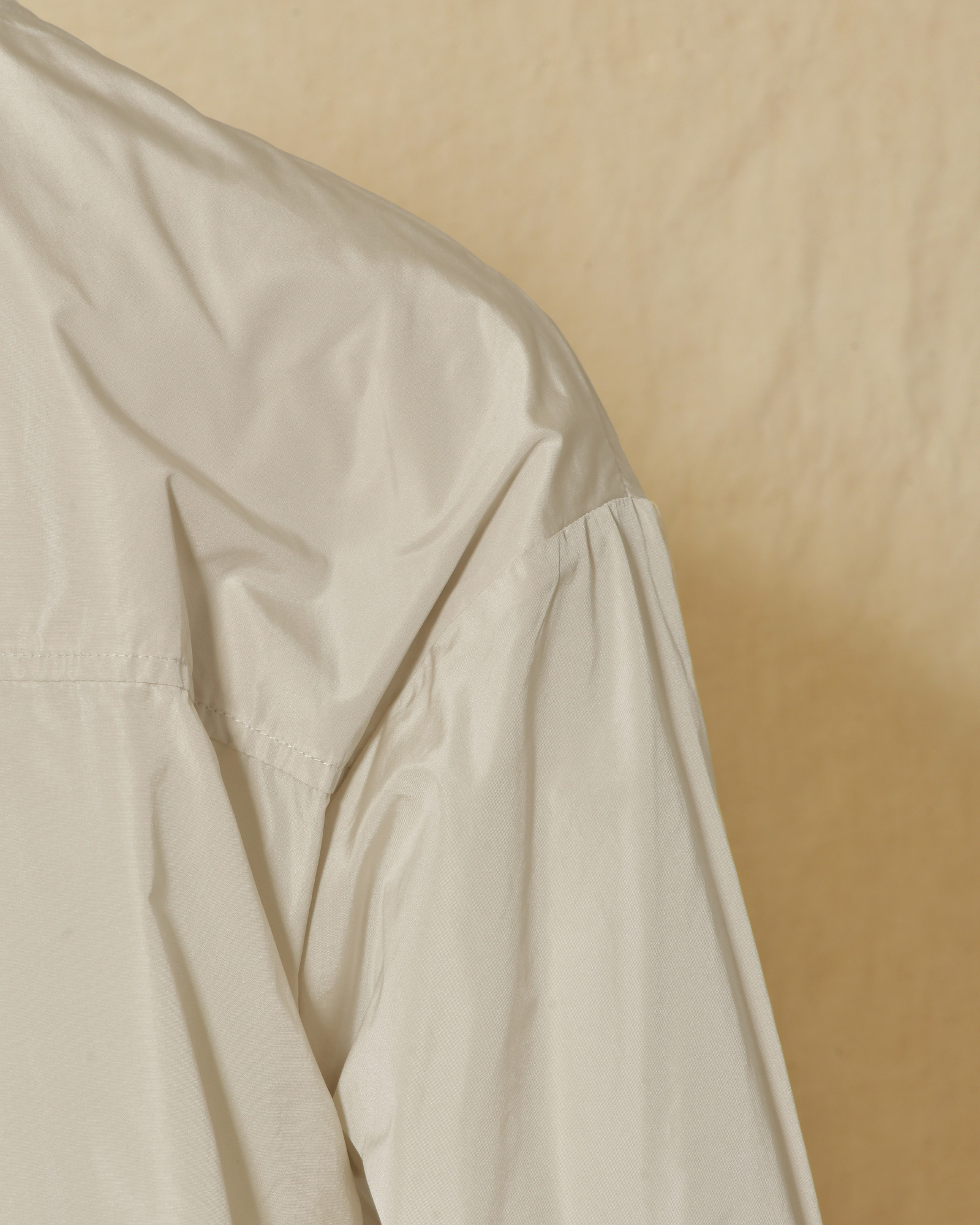 Veste longue imperméable crème Lorena Antoniazzi