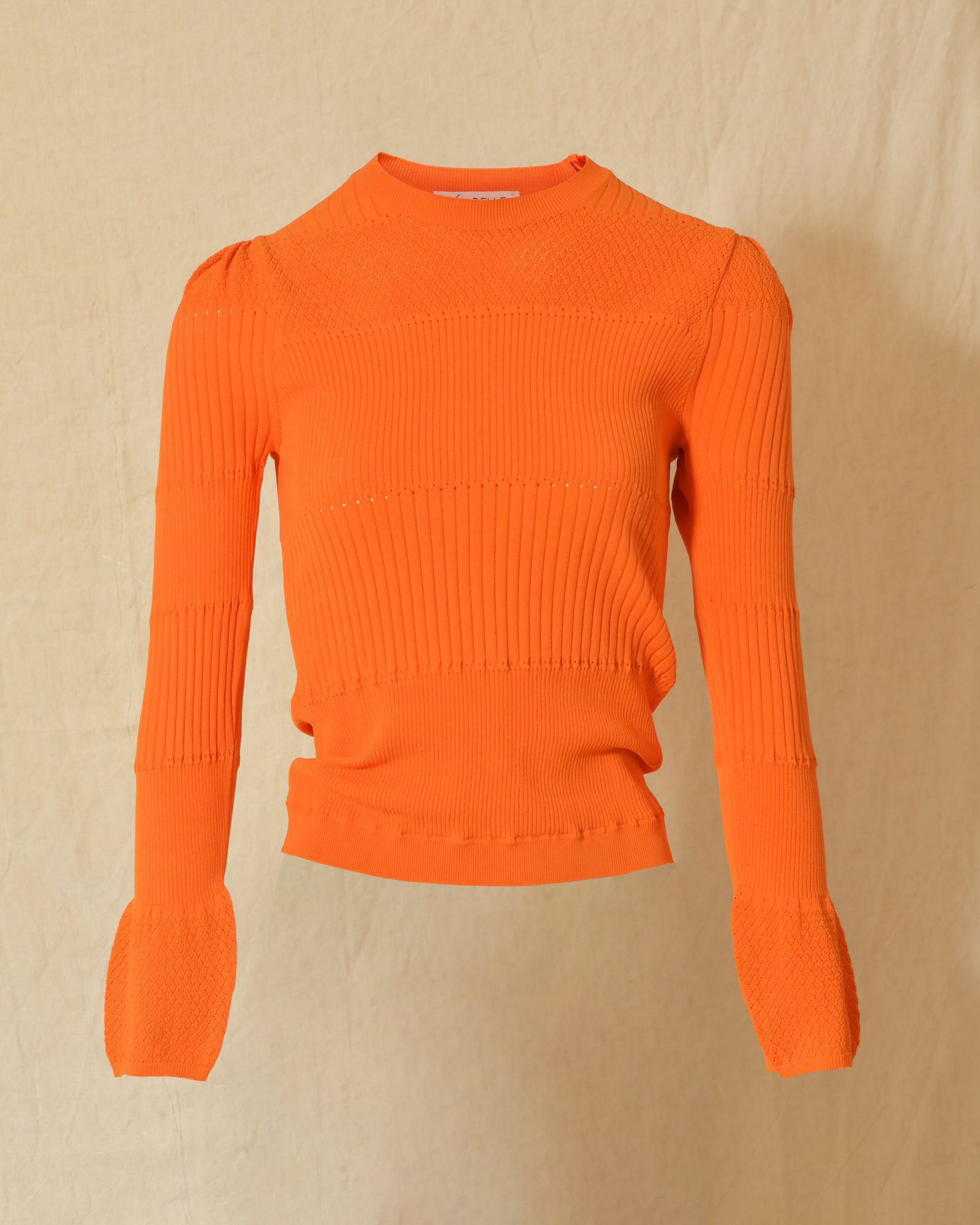 Pull en maille ajourée fin orange Emma White