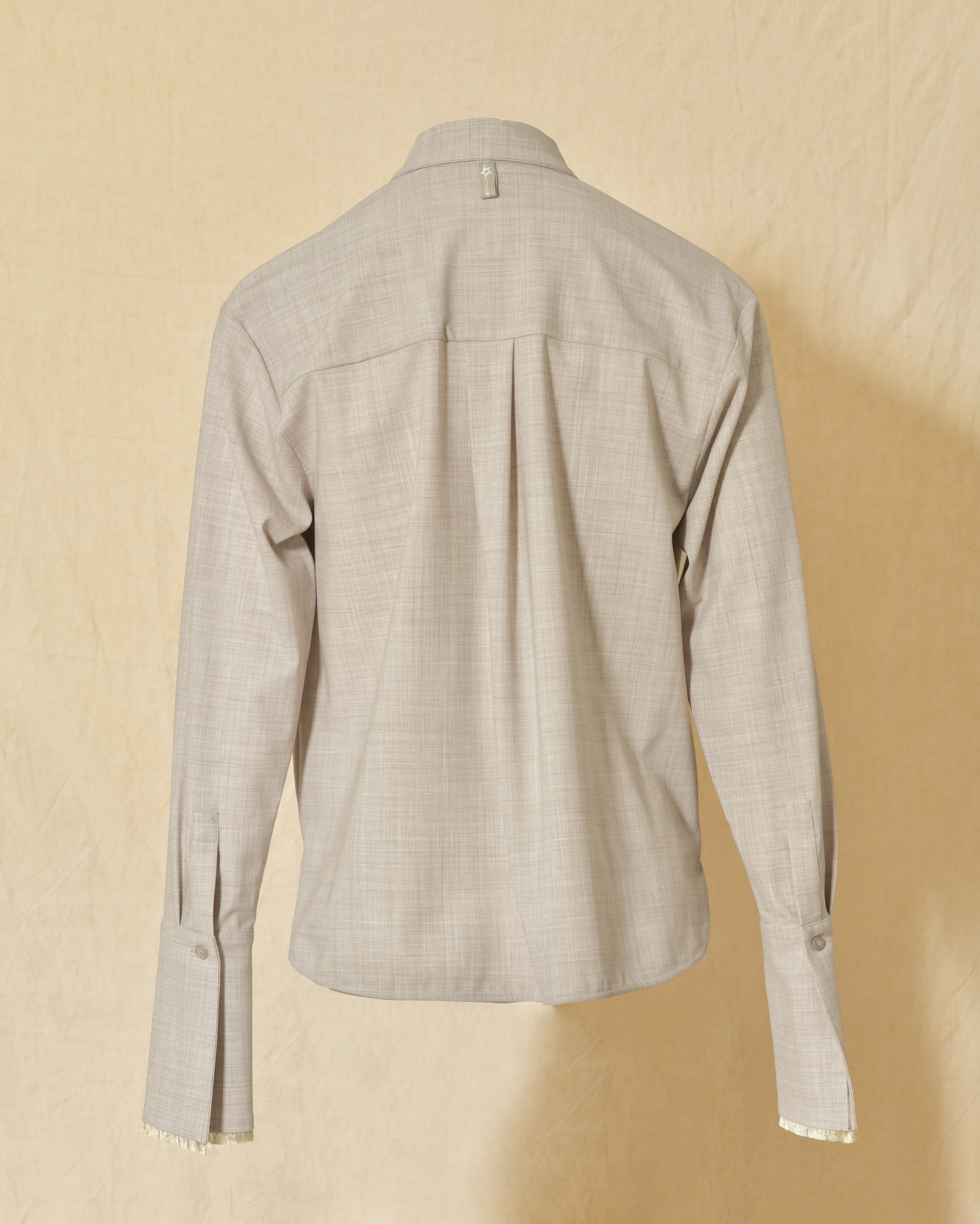 Chemise beige à bords frangés Lorena Antoniazzi