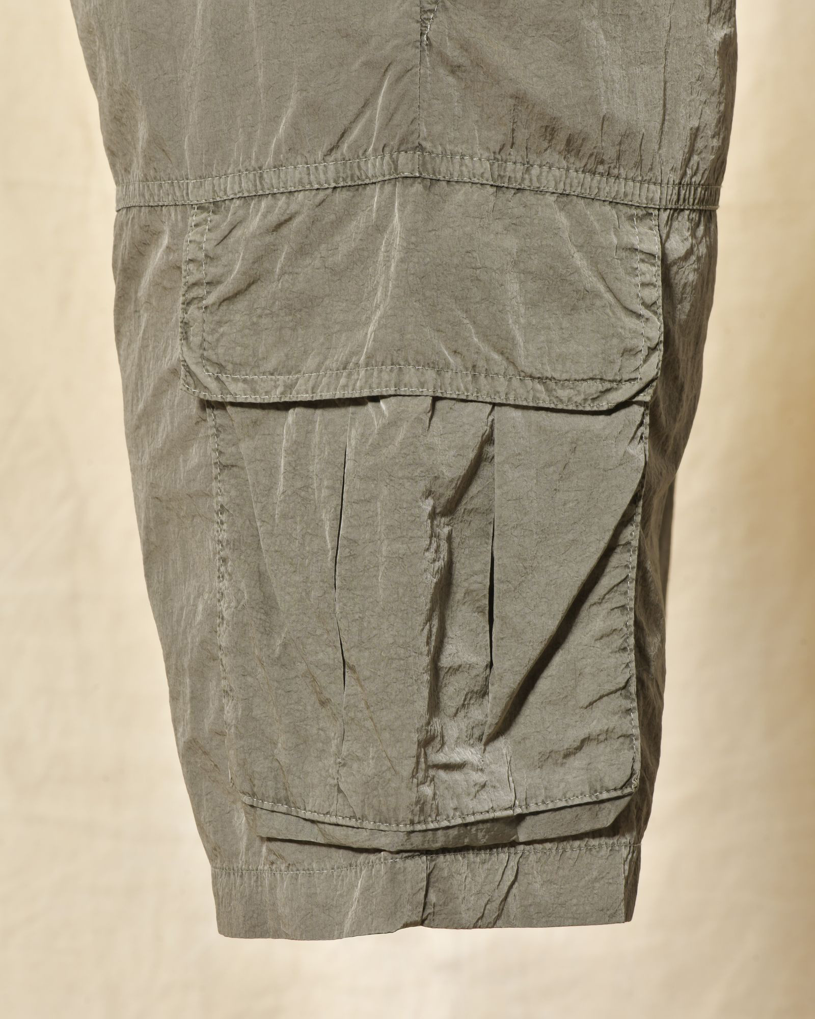 Short de bain cargo kaki effet froissé Keeling