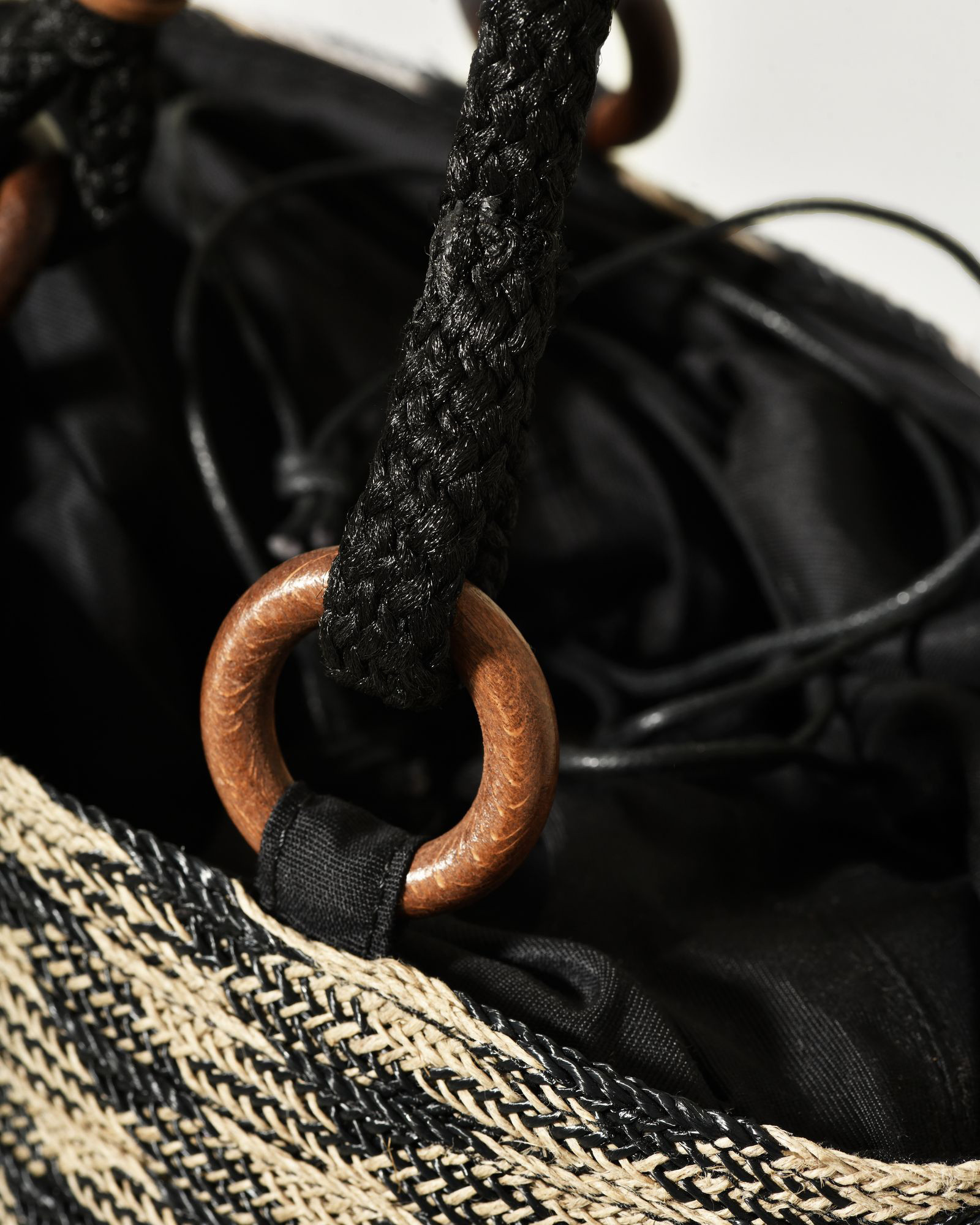 Sac cabas bicolore en fibres tressées Caterina Bertini