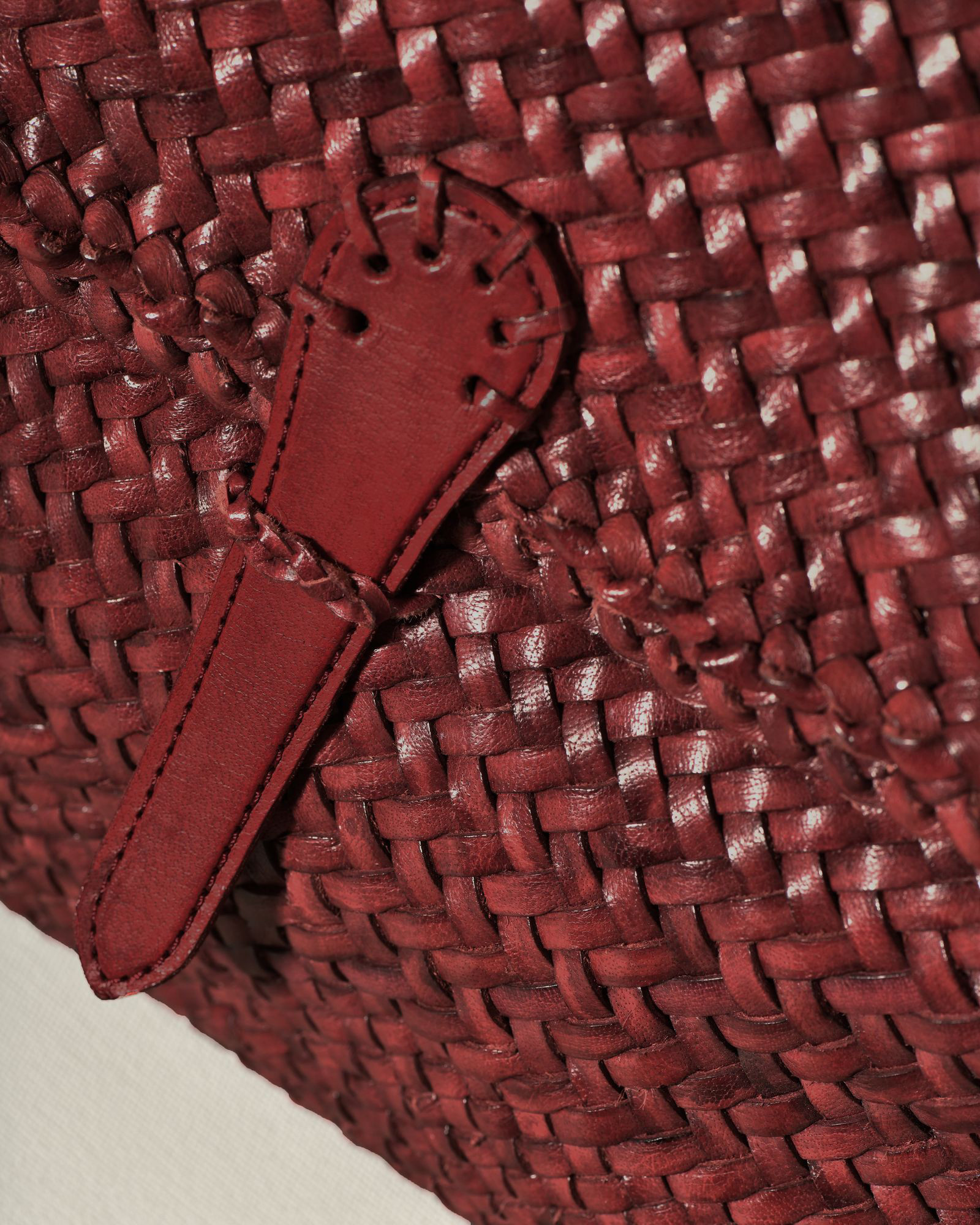 Sac en cuir tressé avec fermeture à rabat Dragon Diffusion