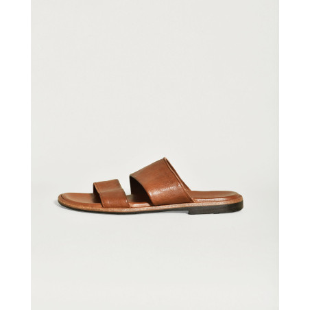 Sandales plates camel en cuir Brador