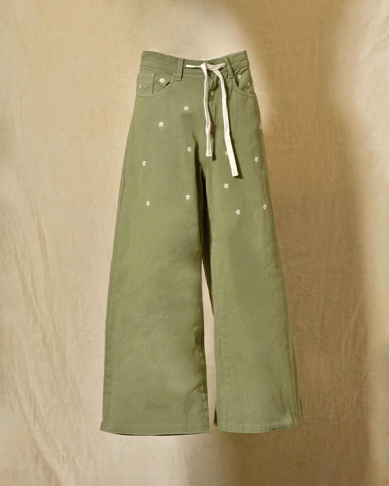 Jean large kaki à broderies marguerite Front Street