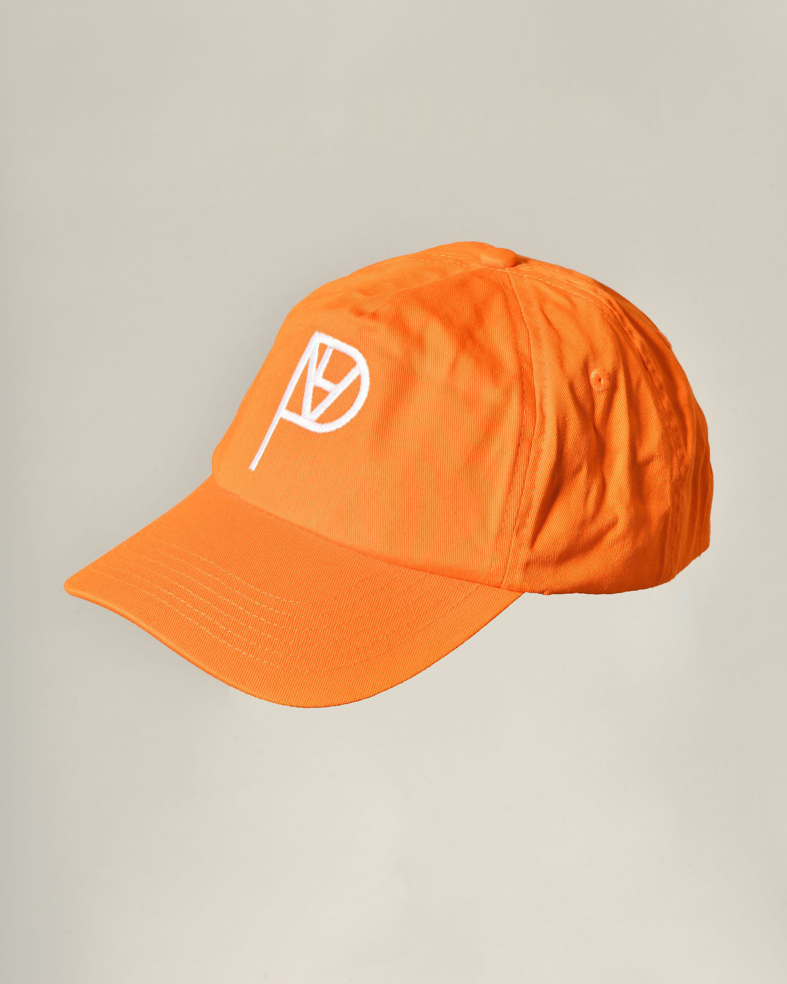 Casquette orange Les Vilains Parisiens