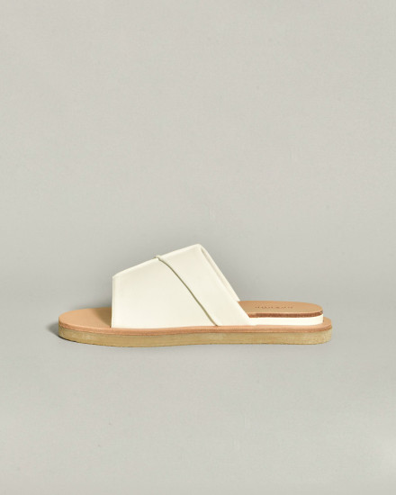Sandales plates blanches en cuir Brador