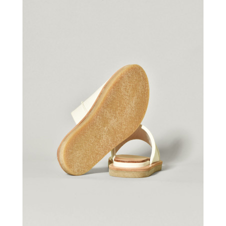 Sandales plates blanches en cuir Brador