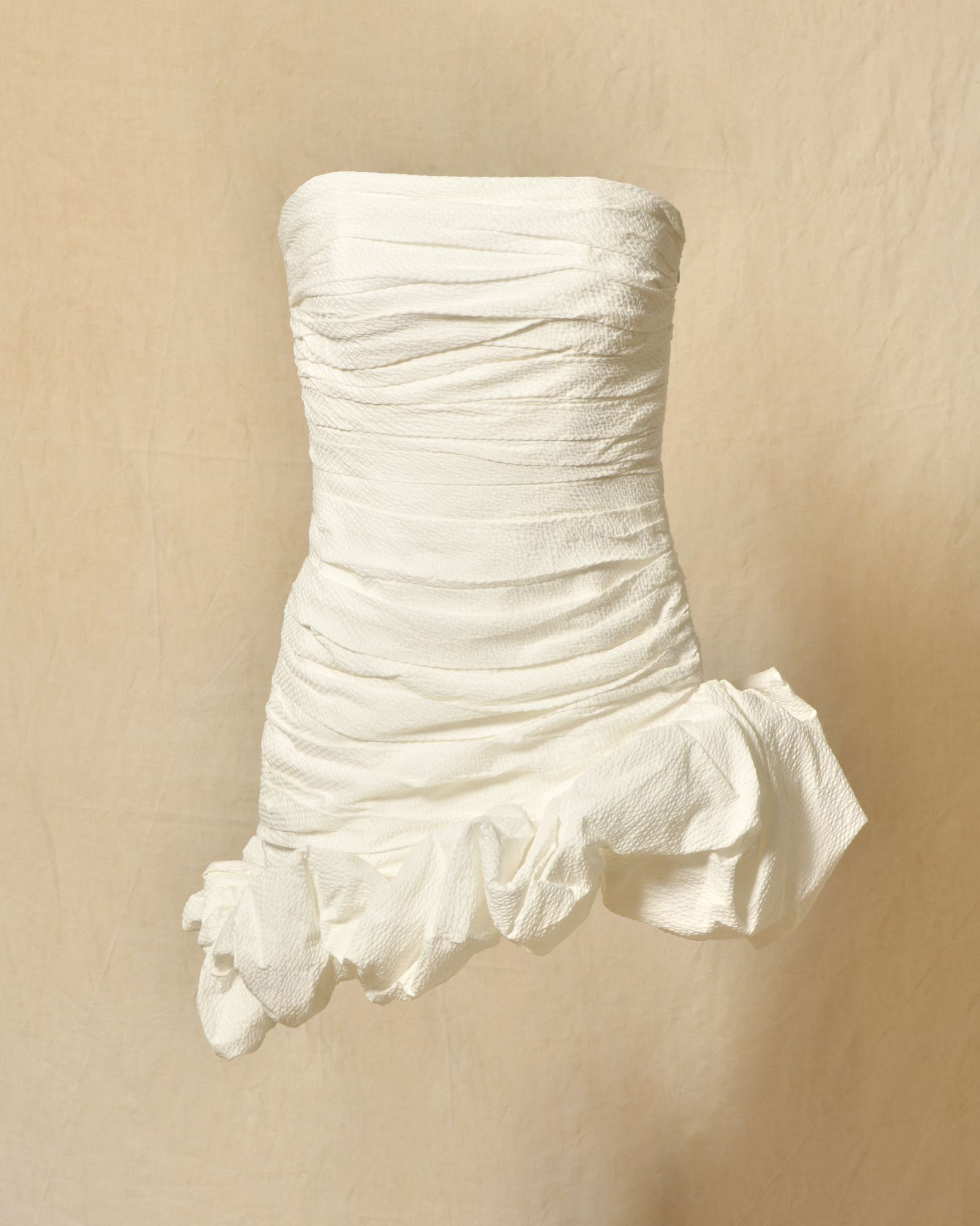 Robe bustier drapée blanche à volants Edward Achour
