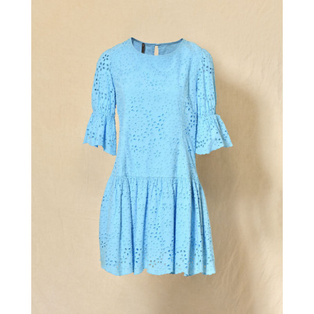 Robe évasée bleu ciel en broderie anglaise Inova