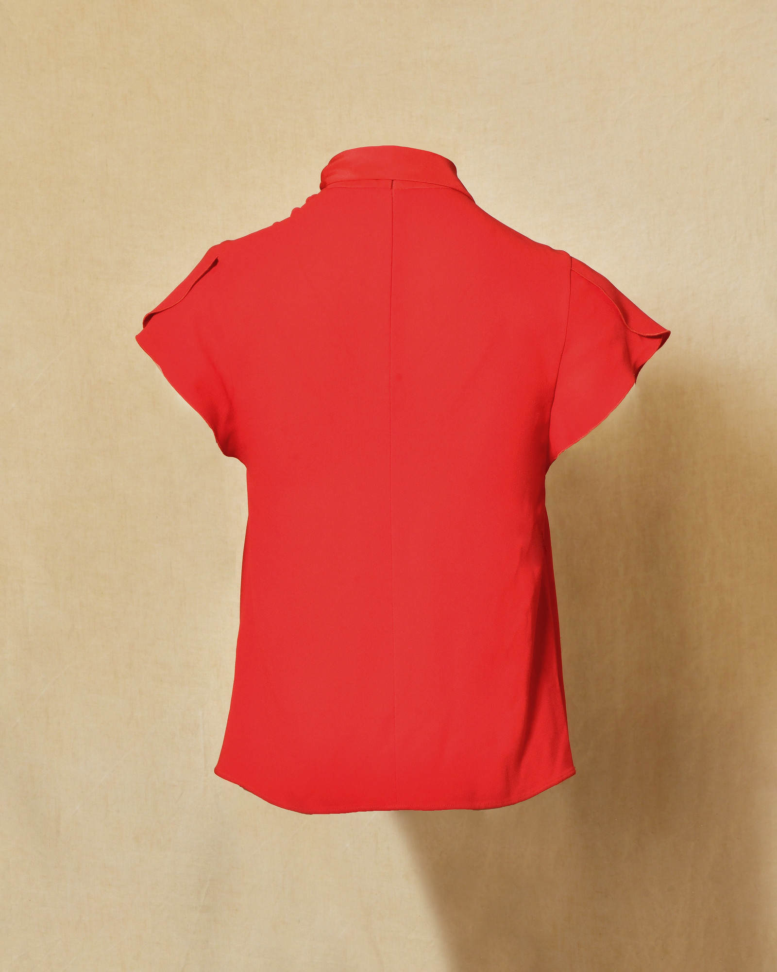 Blouse en crêpe rouge à col lavallière Red Valentino