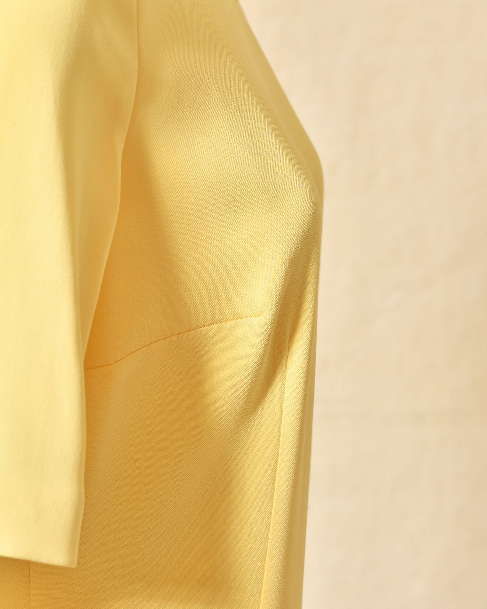 Robe ajustée jaune pâle à col bateau Clips