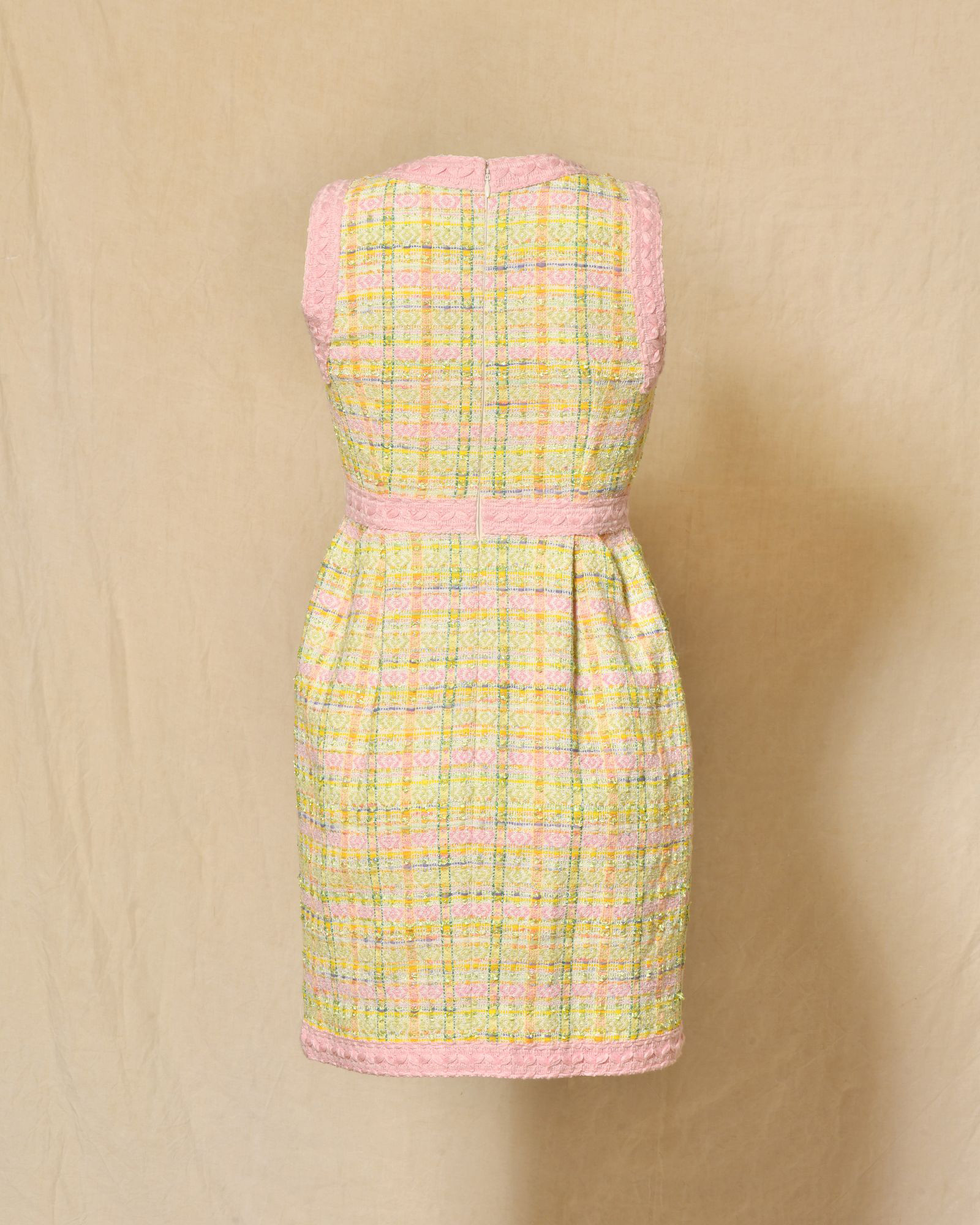 Robe sans manches en tweed vert pastel Edward Achour