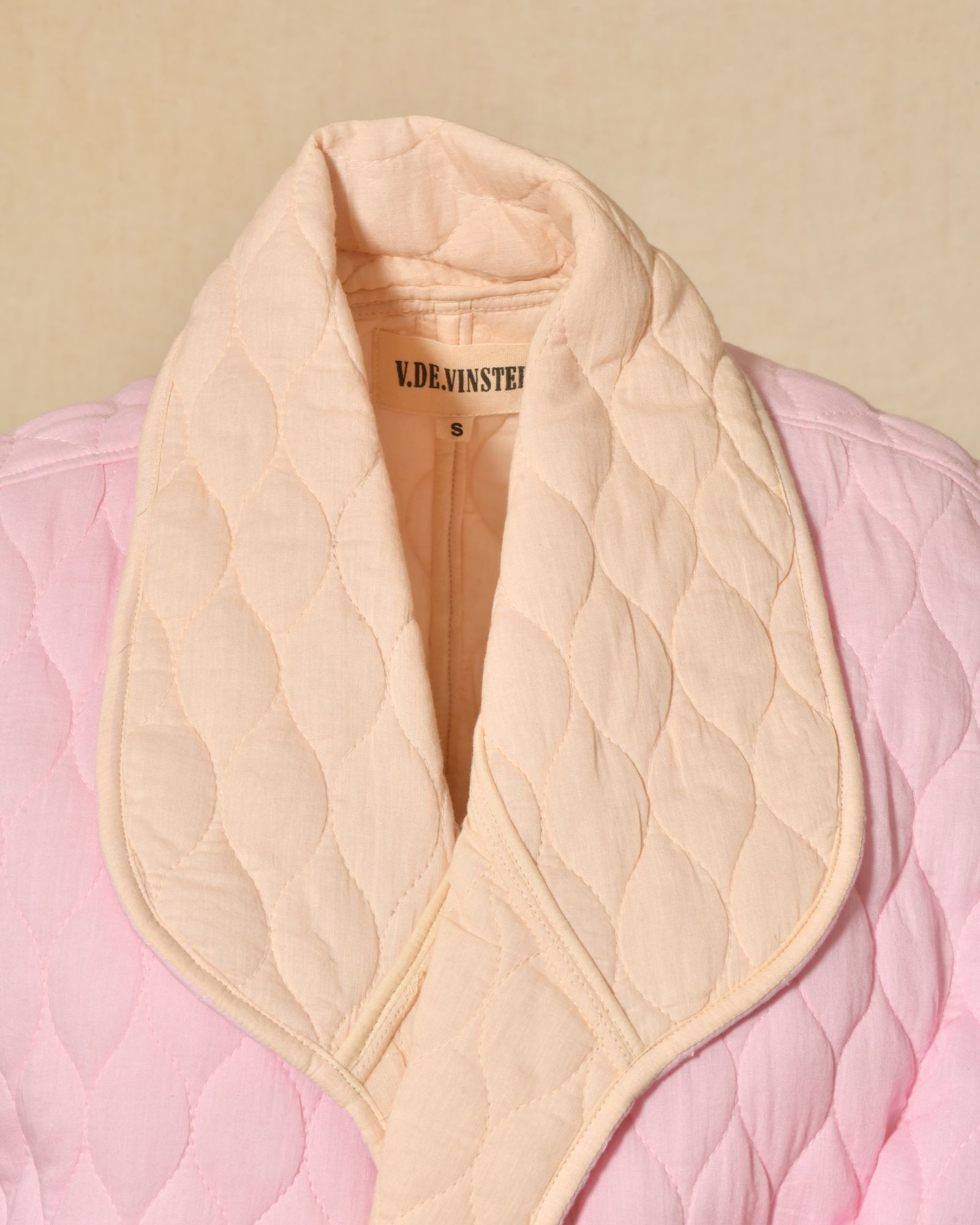 Veste sans manches matelassée rose V.de.Vinster