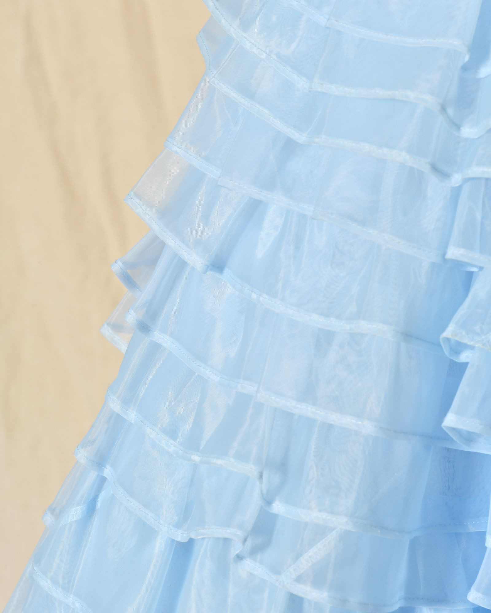 Robe patineuse bleu pastel volantée Edward Achour