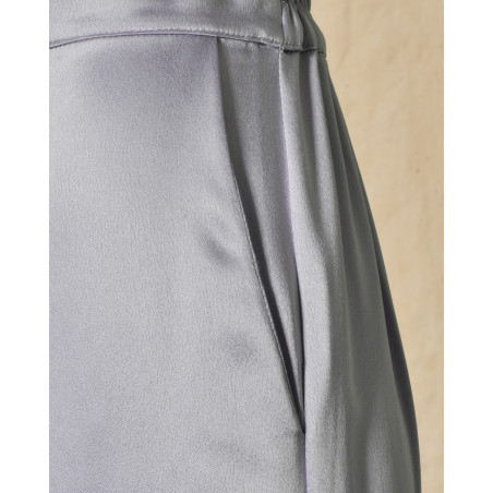 Pantalon en satin violet Clips
