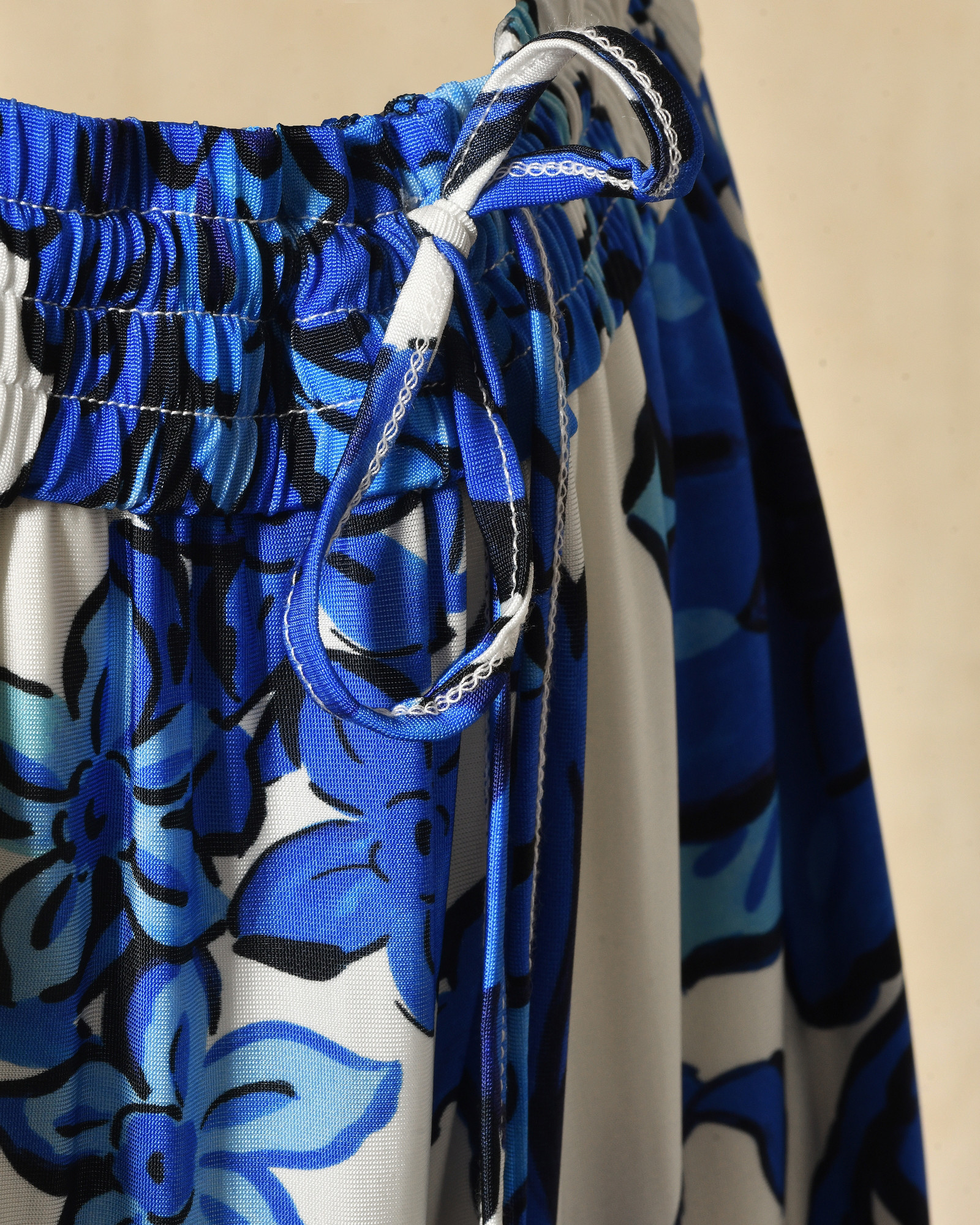 Pantalon en viscose à imprimé floral bleu Clips