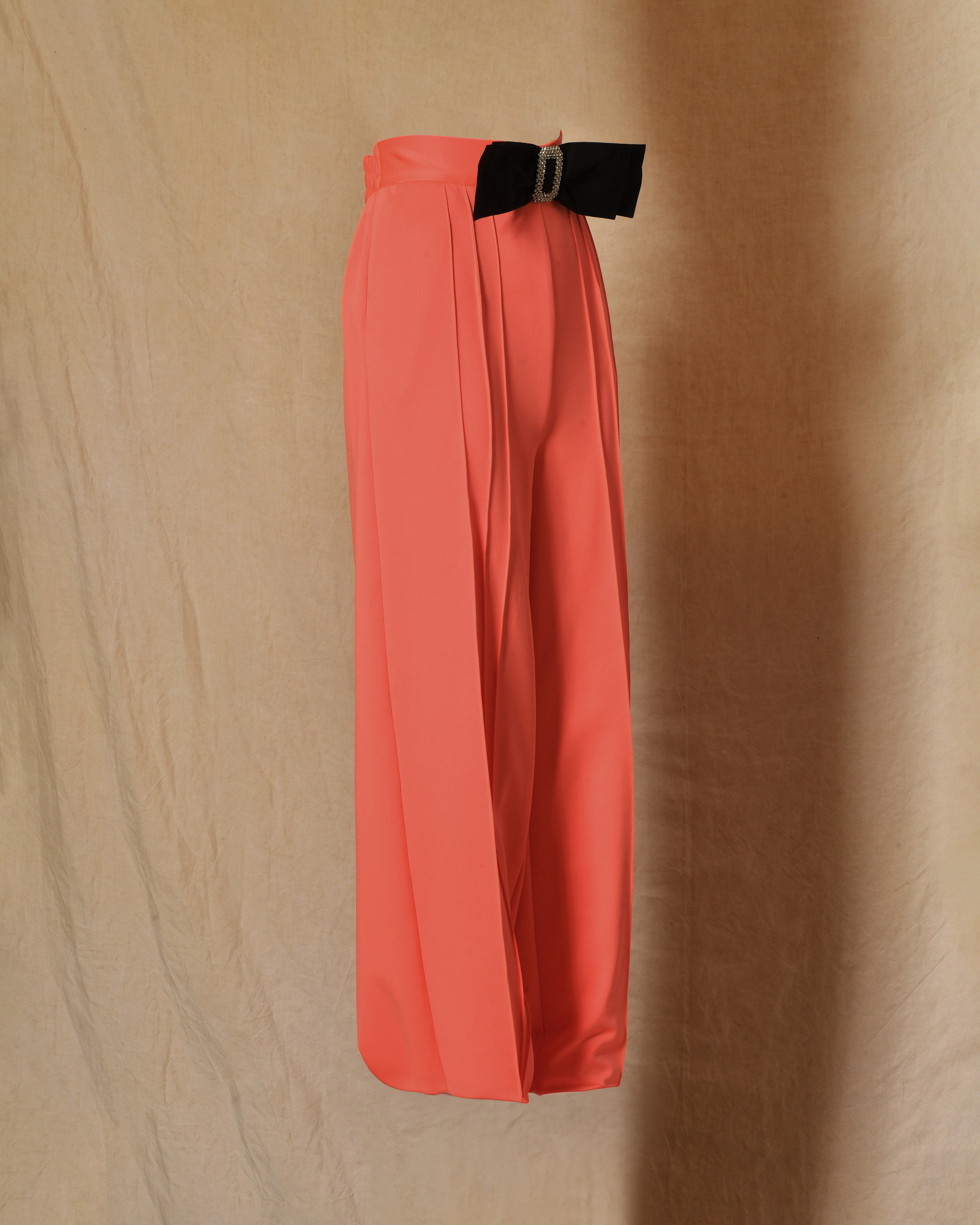 Pantalon corail avec noeud à strass Edward Achour