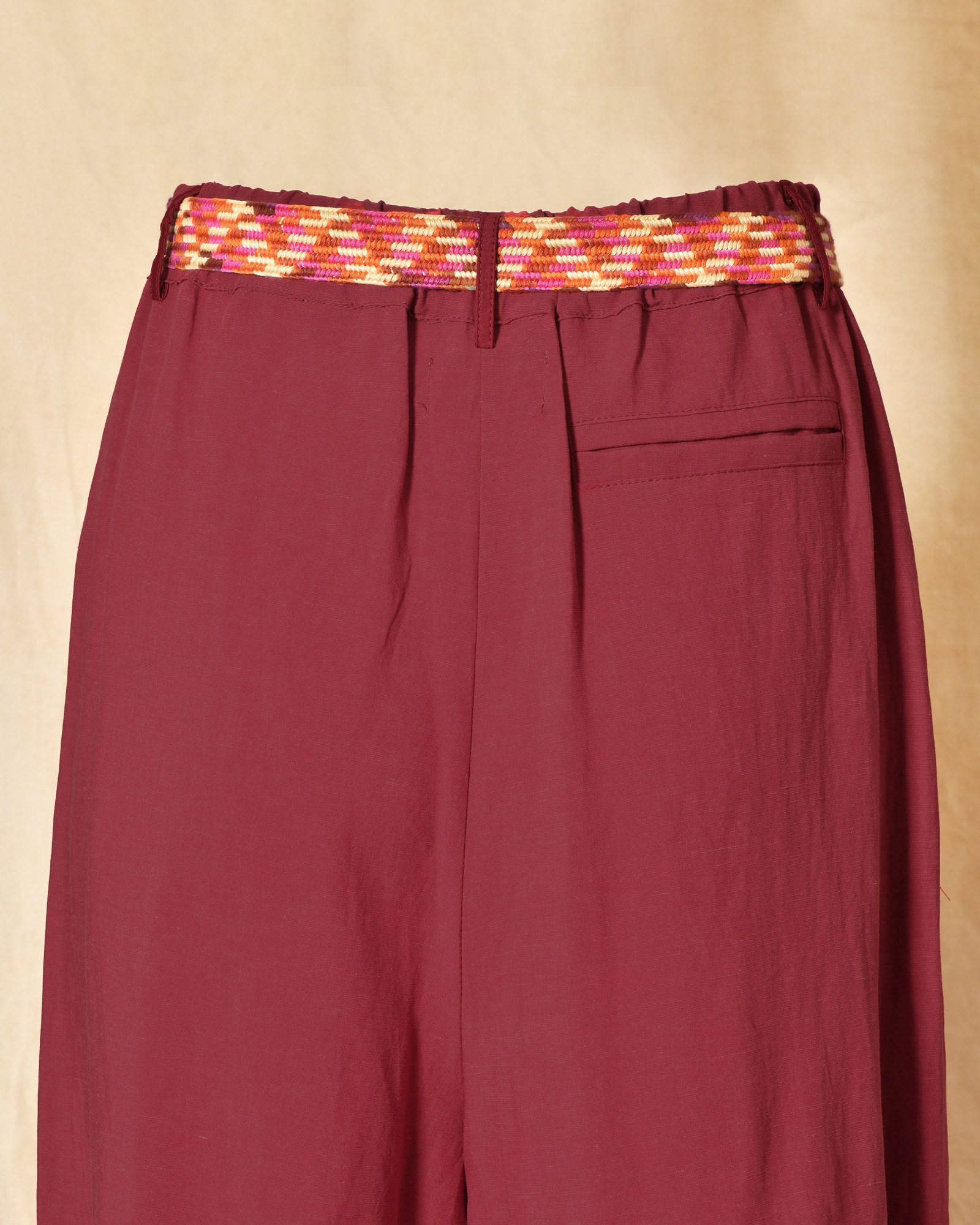Pantalon palazzo bordeaux à ceinture tressée Front Street