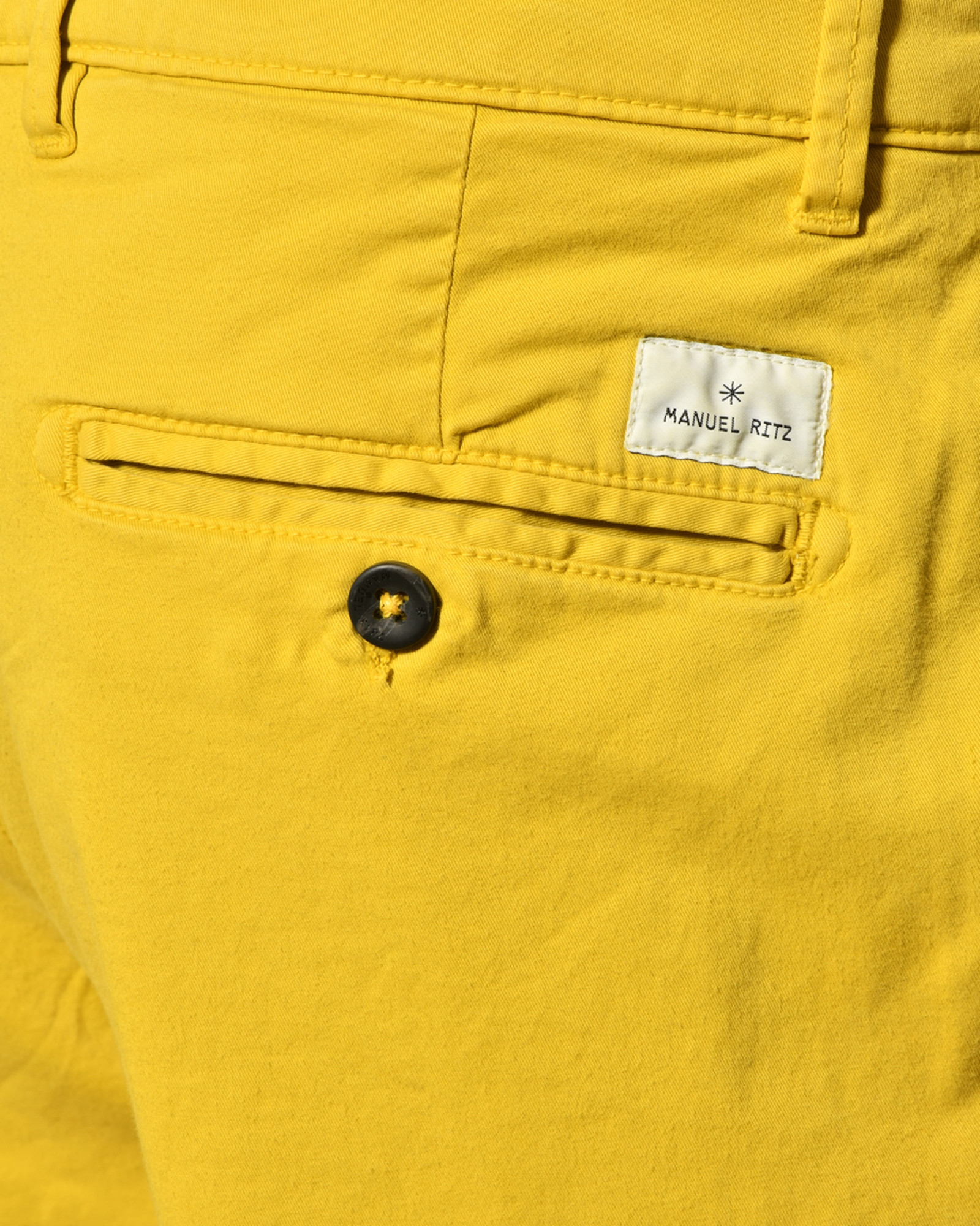 Short en coton jaune Manuel Ritz