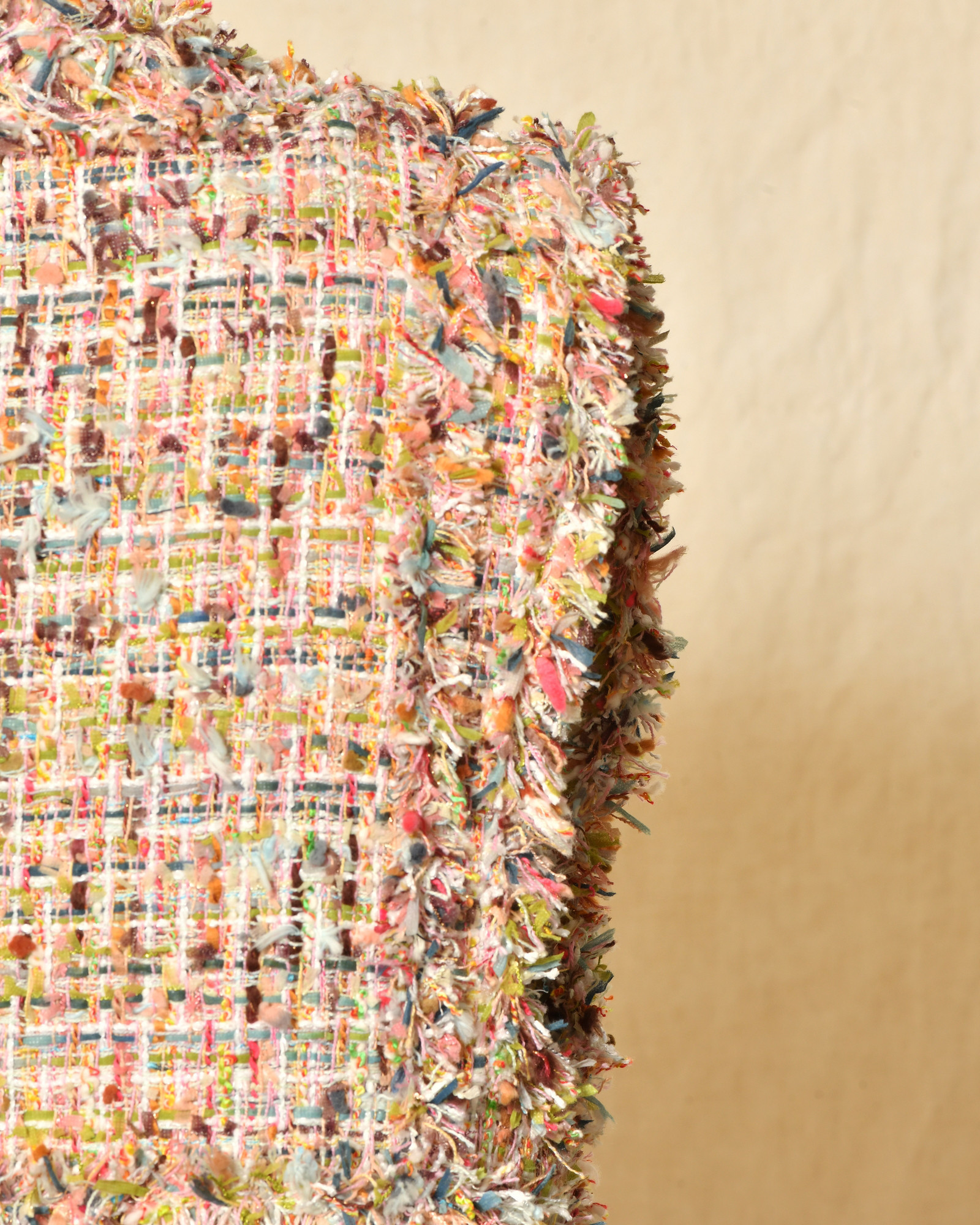 Manteau sans manches beige en tweed multicolore Edward Achour