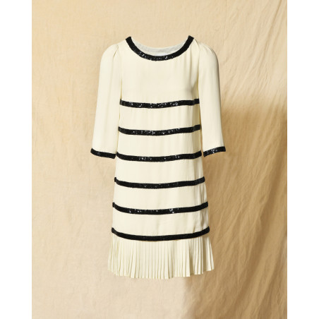 Robe en mousseline blanche à galon sequins noirs Edward Achour
