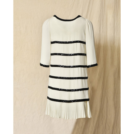 Robe en mousseline blanche à galon sequins noirs Edward Achour