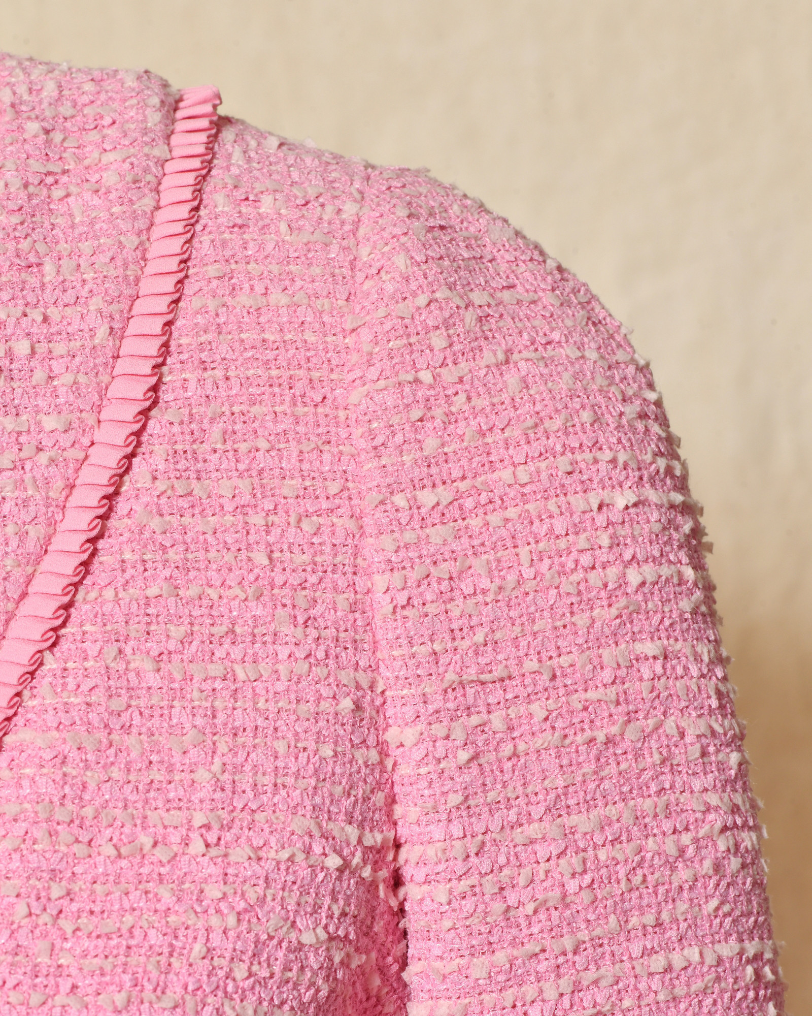 Manteau rose en tweed texturé Edward Achour