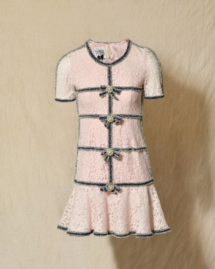 Robe en dentelle rose Edward Achour