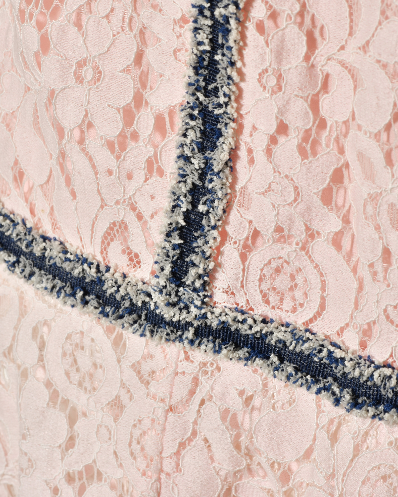 Robe en dentelle rose Edward Achour