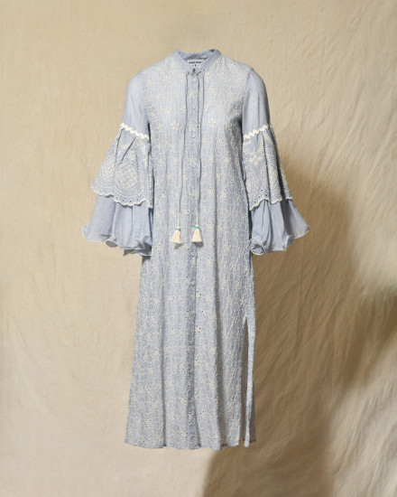 Robe à rayures et broderies fleuries Front Street