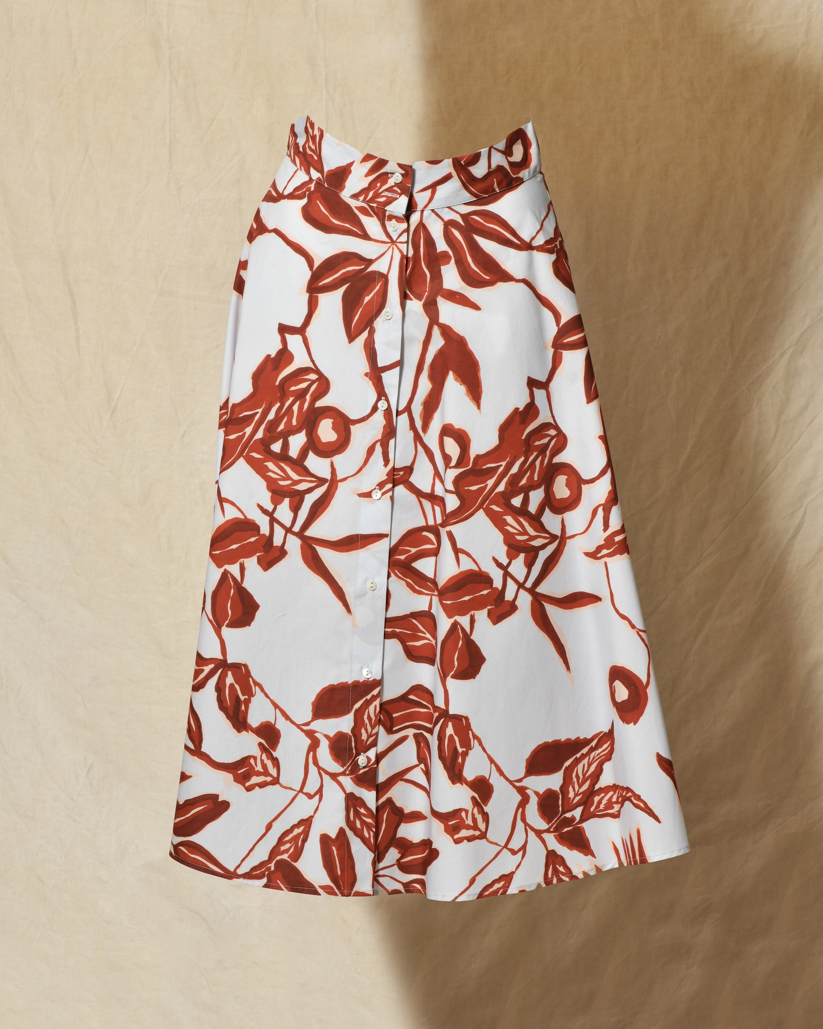 Jupe évasée bleue à imprimé florale rouge Lady Cotton