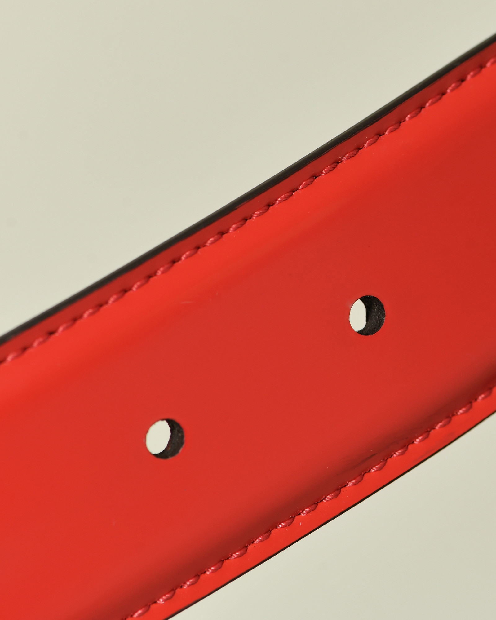 Ceinture en cuir lisse rouge réglable Falorni