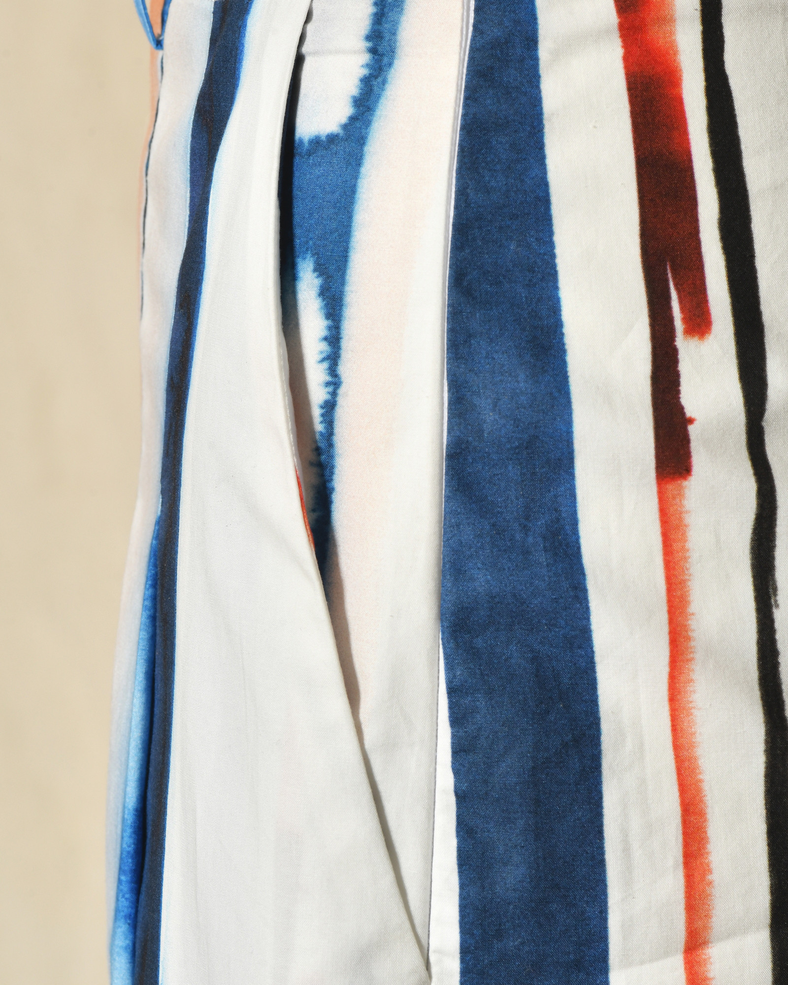 Pantalon blanc à rayures abstraites multicolores Lady Cotton