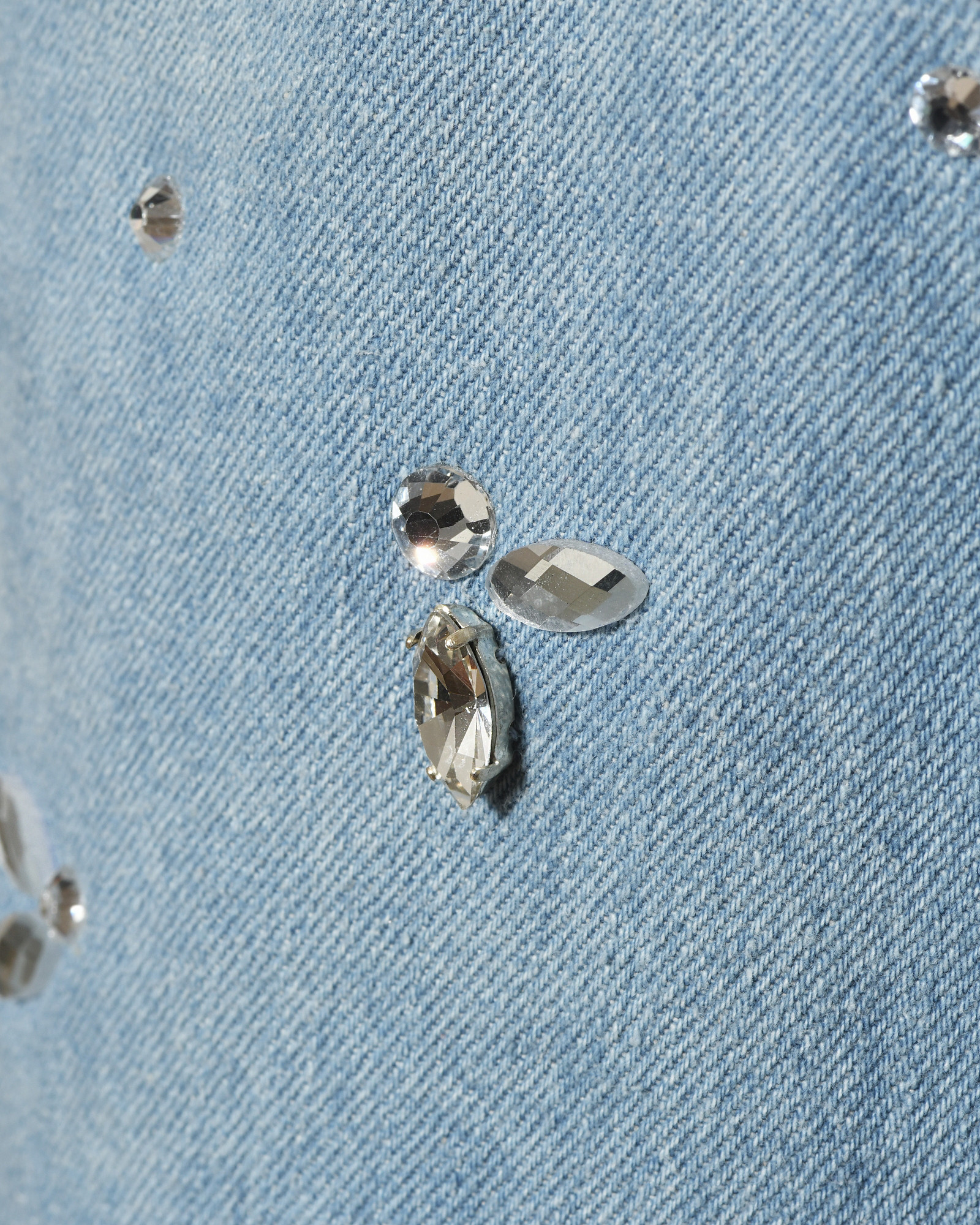 Jean en coton bleu à strass brodés Clips